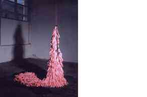 delphine_leulier_haletement_2000_2002_epidermie_gants_mapa_cousus_elasthane_190_x_95_cm