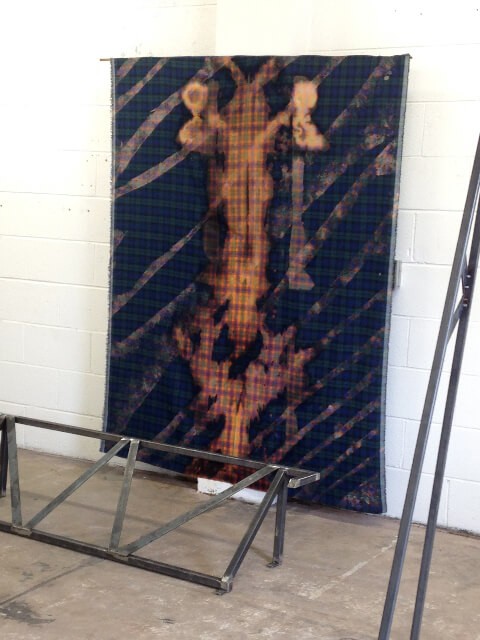 vues_d-ateliers_juin_2014_tissus_tartans_acier_bois