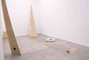 jennifer_caubet_the_v_p_vanishing_point_elements_configuration_for_a_way_out_2010_kit_sculptural_bois_metal_plastique_dimensions