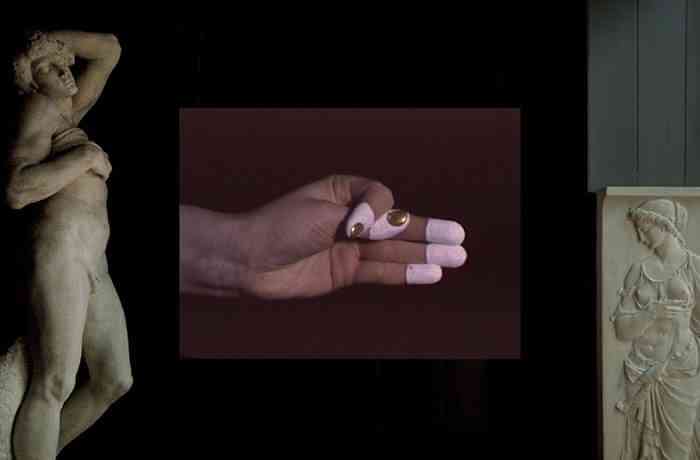 wuhn_temporal_facts_were_speculative_film_16mm_transfere_en_format_digital_04mn55_boucle_silencieux_2012