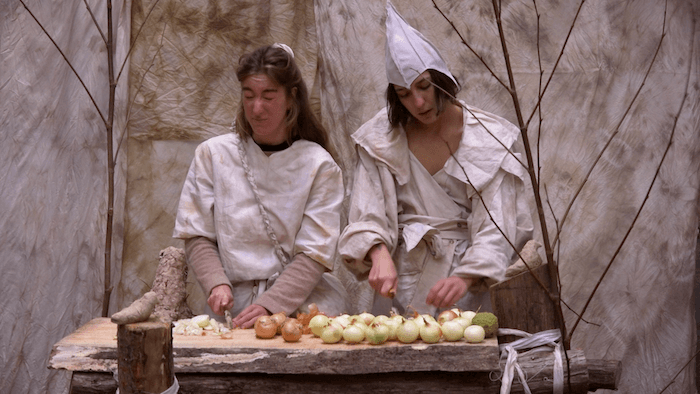 anna_reutinger_avec_elise_ehry_et_daria_galabriel_palacon_extrait_video_17_minutes_capc_musee_dart_contemporain_de_bordeaux_2020