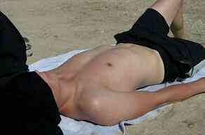 antonin_horquin_huile_de_palme_et_sel_de_mer_2015_video_16-22_boucle