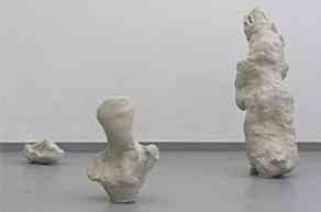 baptiste_croze_elvis_marylin_et_la_sorciere_2016_serie_les_depouilles_ciment_gris_et_blanc_buste_en_platre