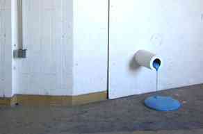 cedric_alby_bouche_bleue_2007_pvc_platre_polyurethane_mastic_polyester_peinture_50x35x45_cm