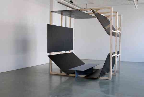 dominique_hurth_drawing_inclusive_picture_of_all_possibilities_mdf_wooden_beams_vue_d_installation_jan_van_eyck_academie_gallery