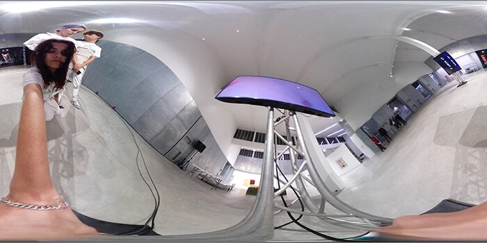 dorota_gaweda_egle_kulbokaite_ygrg_159_sulk_ii_installation_and_performance_kaleidoscope_takeover_spazio_maiocchi_milan_2018