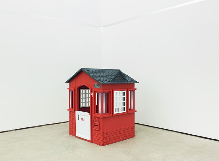 g_leung_58_96_49_2018_plastic_aluminum_tape_dye_glue_childrens_playhouse_metal_title_var_inst_frieze_new_york_2018_court_artist_