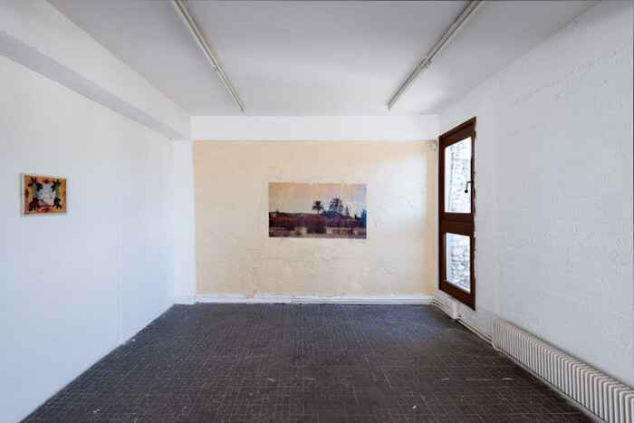 karima_el_karmoudi_pate_a_sel_facon_tadelack_installation_dimensions_variables_pate_a_sel_au_mur_image_transferee_2020__marianne