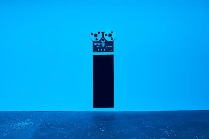 lydia_ourahmane_ab_bb_son__x_2500_10__tape_1h10min_activation_realisee_par_nikola_printz_cca_wattis_institute_sf_2020_impart_pho