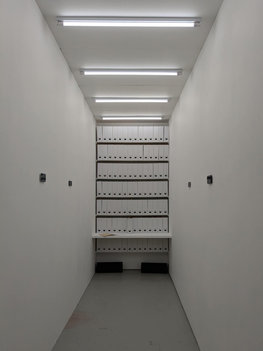 03_a_land_unfamiliar_installation_photo_malazusta