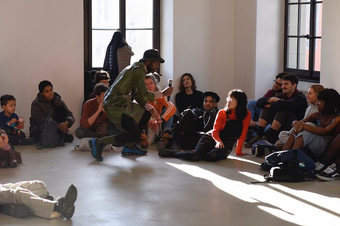 ndaye_kouagou_a_simple_and_easy_talk_about_love_performance_festival_les_urbaines_espace_arlaud_lausanne_2019
