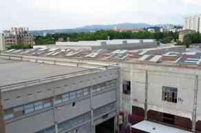 peio_bargallo_jusquici_tout_va_bien_2004_calendrite_aluminium_400_m2_toit_de_la_friche_la_belle_de_mai_marseille