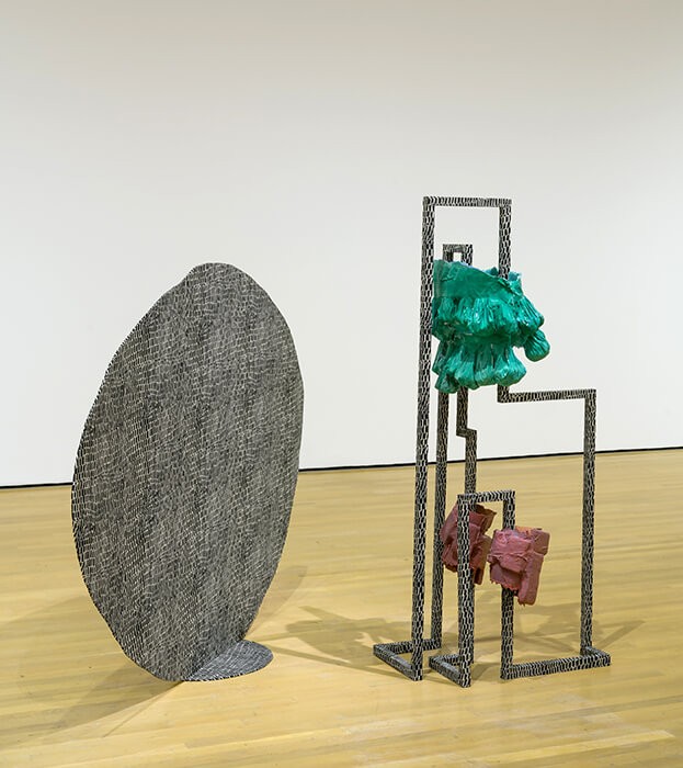 valerie_blass_vue_dinstallation_pour_interpole_mule_a_drogue_exposition_the_grand_balcony_musee_dart_contemporain_montreal_2015