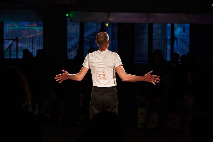 1_arthur_eskenazi_ideal_corpus_performance_2019_festival_do_disturb_palais_de_tokyo_paris__ayka_lux