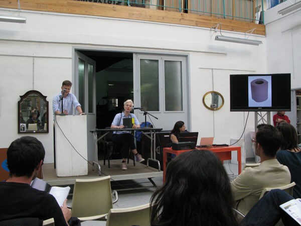 matthieu_clainchard_operation_collectionnite_vente_aux_encheres_a_la_maison_de_vente_leclere