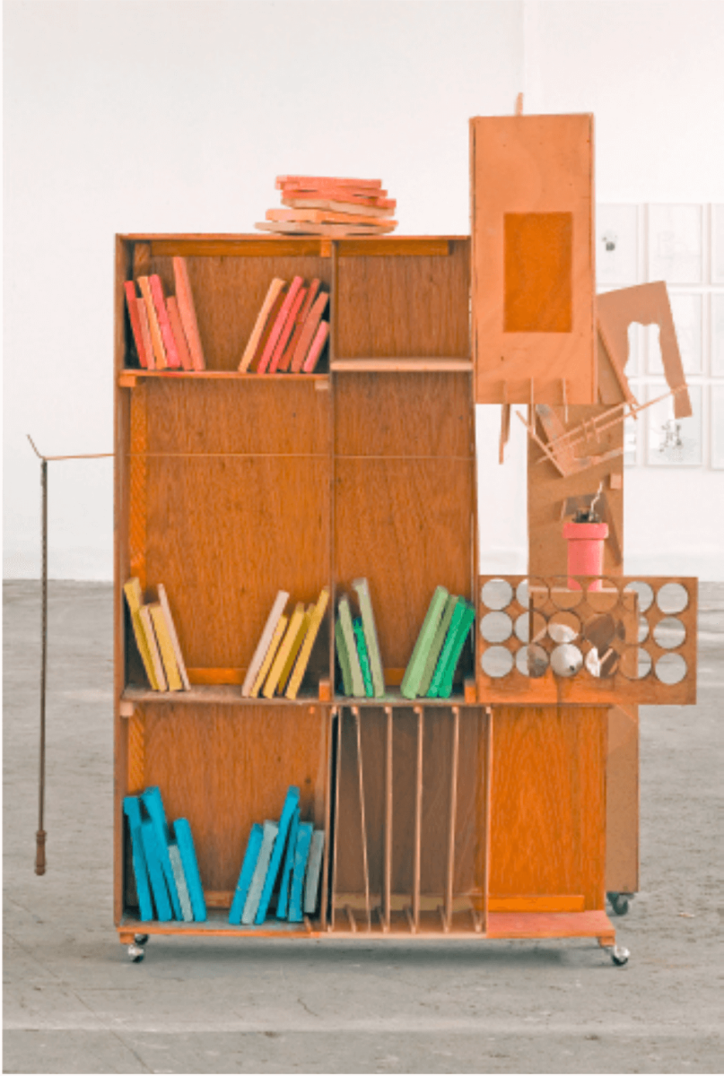 sarah_tritz_la_bibliotheque_et_viollet_le_duc_march_2007_mixed_materials_colored_plaster_auto_hardening_clay_finds_vue_de_lexpos