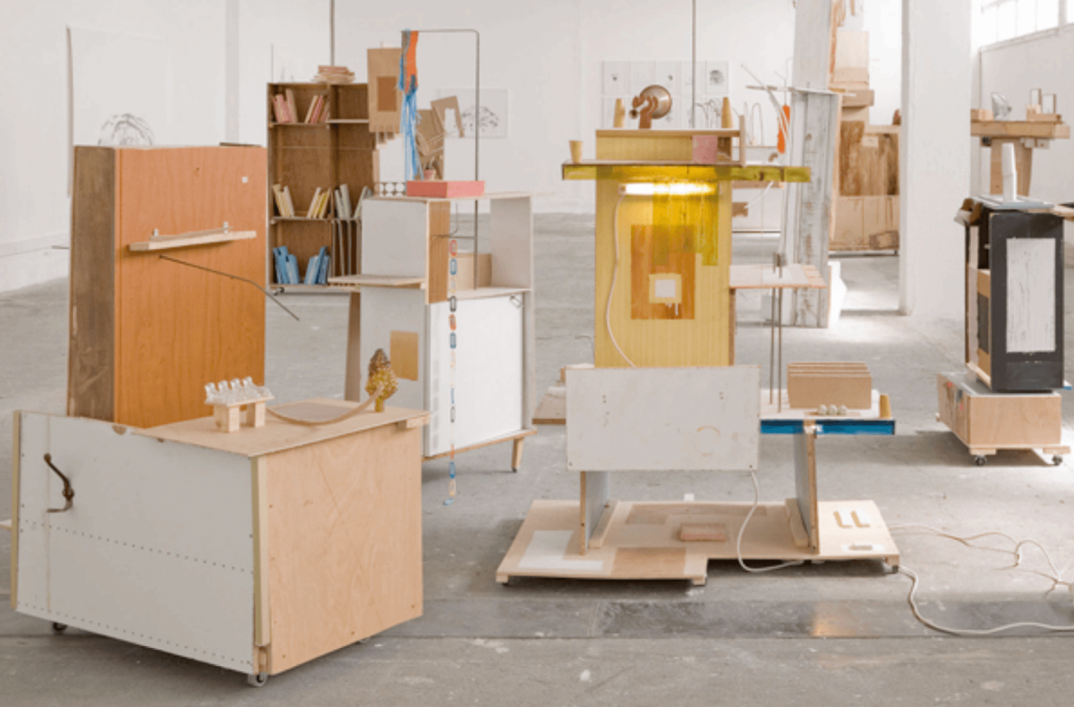 sarah_tritz_une_annee_passa_et_la_comtesse_de_marseille_songeait_encore_a_ce_jeune_marin_etc_march_2007_installation_vue_de_lexp