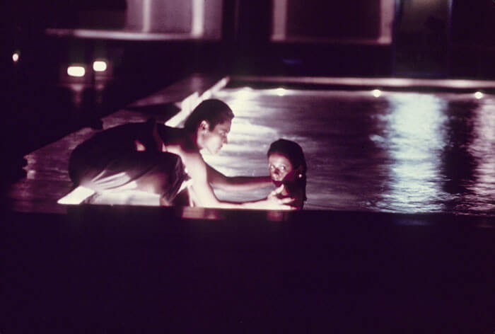 asco_fountain_of_aloof_willie_herron_et_patssi_valdez_1975_photo_coul_harry_gamboa_jr_tir_num_2014_54x80cm_court_artiste_ucla_cs
