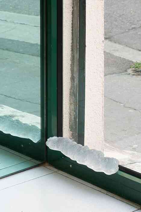 11_rachel_levine_calquing_vue_d-exposition_rond-point_projects_2016_emilie_segnarbieux