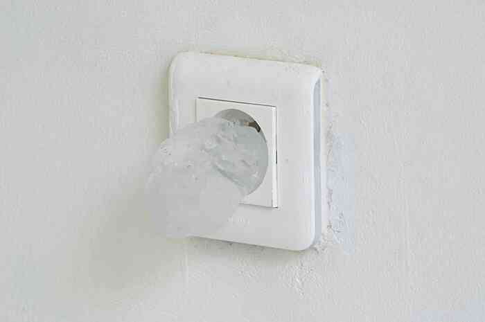 8_rachel_levine_calquing_vue_d-exposition_rond-point_projects_2016_emilie_segnarbieux