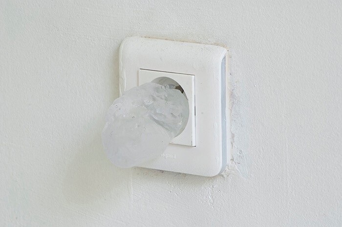 8_rachel_levine_calquing_vue_d-exposition_rond-point_projects_2016_emilie_segnarbieux