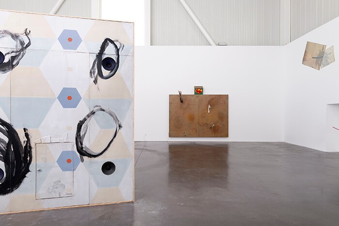 1_vue_d_exposition_carlos_kusnir_triangle_france_friche_la_belle_de_mai_2018_aurelien_mole