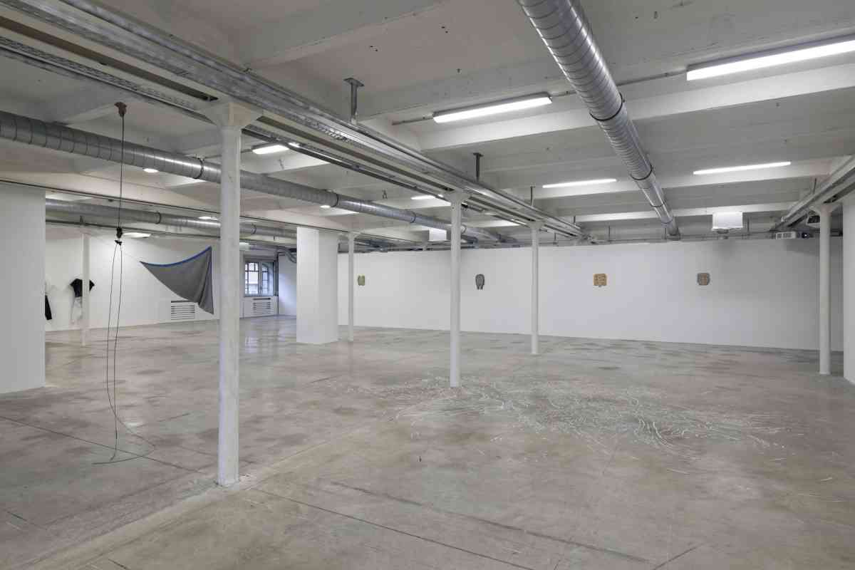 10_exposition-jaimes-triangle-asterides-centre-d-art-contemporain-d-interet-national-credit-photo-aurelien-mole41