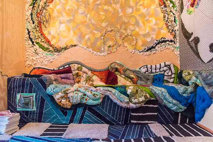 3_maya_beaudry_mold_gardens_on_the_ornemental_membrane_vue_d_exposition_maison_de_ventes_leclere_2017_2018_james_ruffato