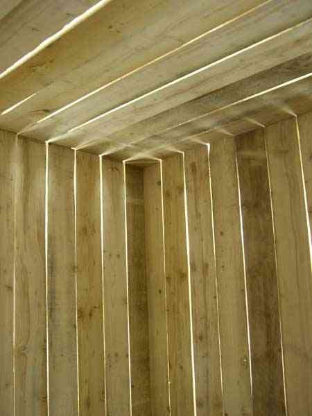 pierre_malphettes_light_cube_house_2002_bois_tubes_fluos_cables_electriques_2