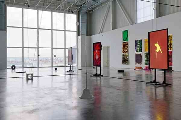 17_erika_vogt_speech_mesh_drawn_off_vue_d_exposition_triangle_france_marseille_aurelien_mole