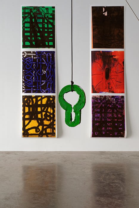 1_erika_vogt_speech_mesh_drawn_off_vue_d_exposition_triangle_france_marseille_aurelien_mole