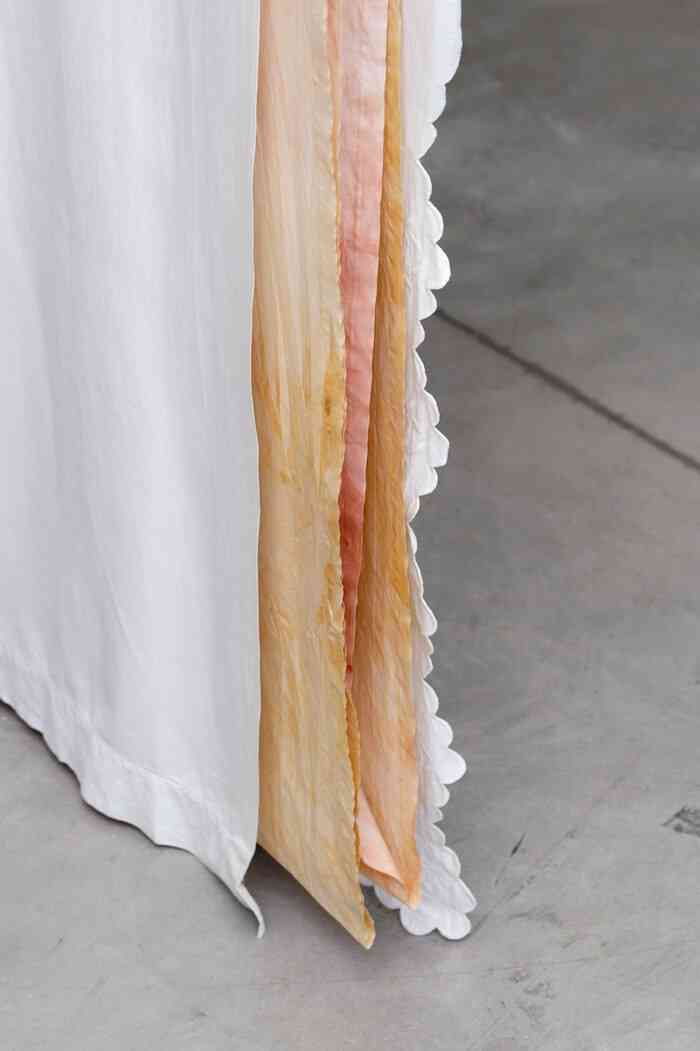 adrien_vescovi_invisible_forces_detail_2020_vue_d-exposition_sur_pierres_brulantes_2020__aurelien_mole