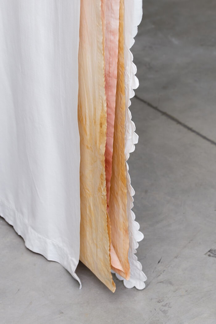 adrien_vescovi_invisible_forces_detail_2020_vue_d-exposition_sur_pierres_brulantes_2020__aurelien_mole