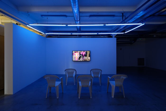 sara_sadik_lacrizotiek_2019_vue_d-exposition_sur_pierres_brulantes_2020__aurelien_mole