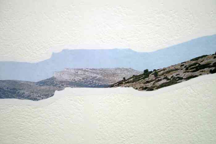 stephanie_majoral_une_ligne_d_horizon_2001_photocopies_coul_collees_exp_throokinglass_2002_2