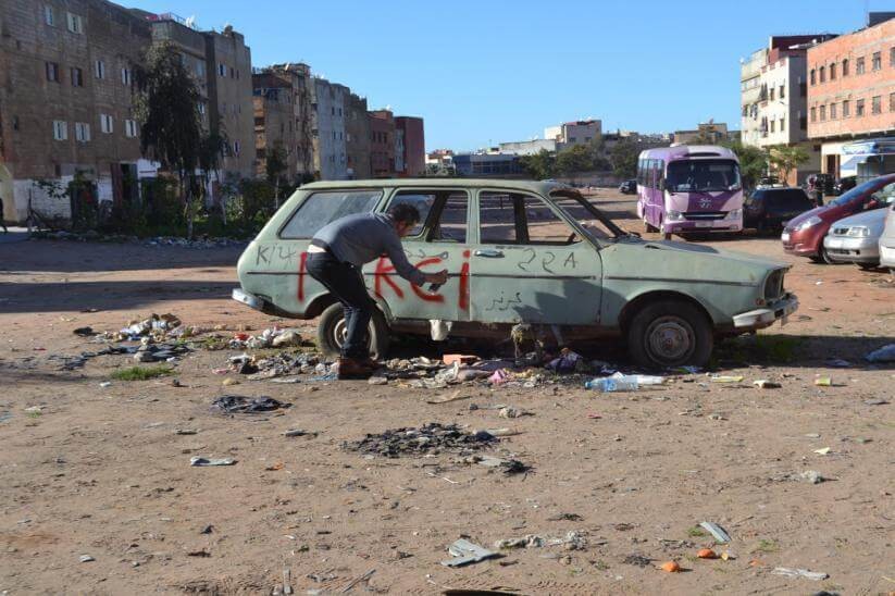 mohammed_laouli_intervention_sur_une_renault_12_sale_2017__khalid_el_bastrioui
