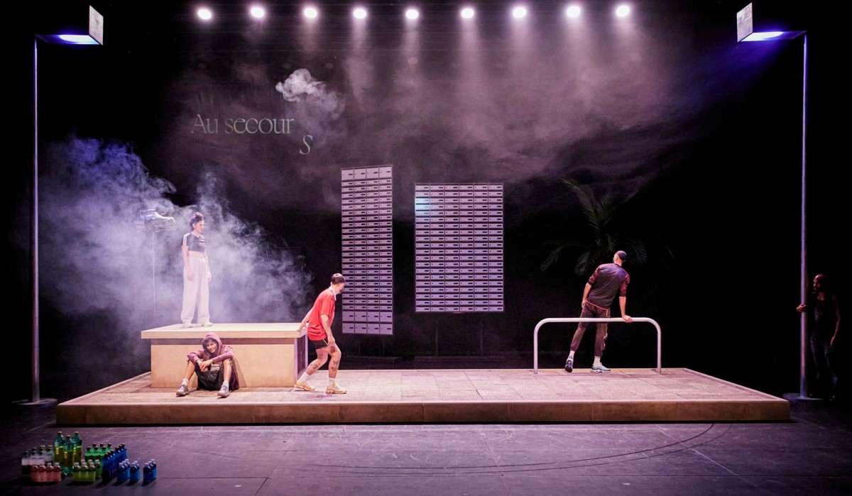 oasis-love-de-sonia-chiambretto-photo-de-christophe-raynaud-de-lage-scaled